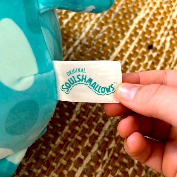 Maggie the stingray size 8” - Picture 2 of 3